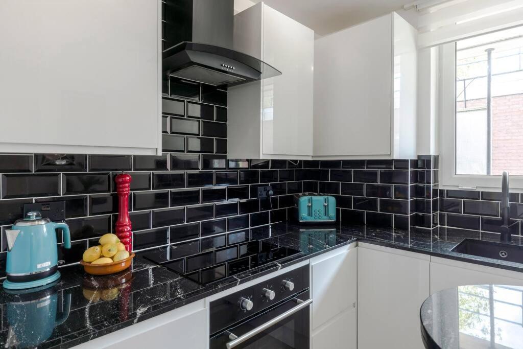 The Clarence, Central London Apartment W/ Wifi Eksteriør bilde