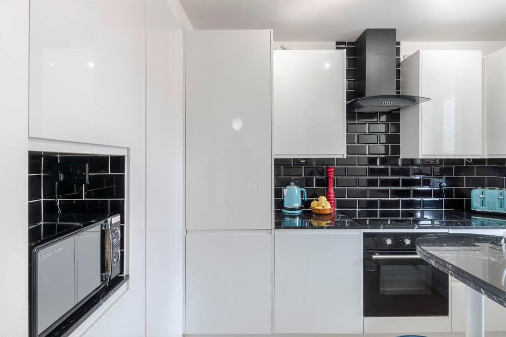 The Clarence, Central London Apartment W/ Wifi Eksteriør bilde