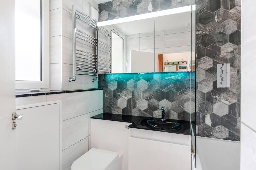 The Clarence, Central London Apartment W/ Wifi Eksteriør bilde